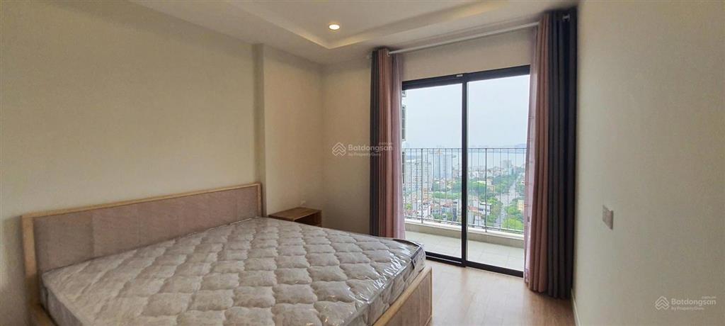 Bán căn hộ kosmo 2 ngủ 2 vệ sinh view hồ tây