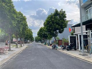 Bán nền 5x20m, hướng tây bắc đường d19 an thiên lý gần cổng chính dự án giá chỉ 8,8 tỷ