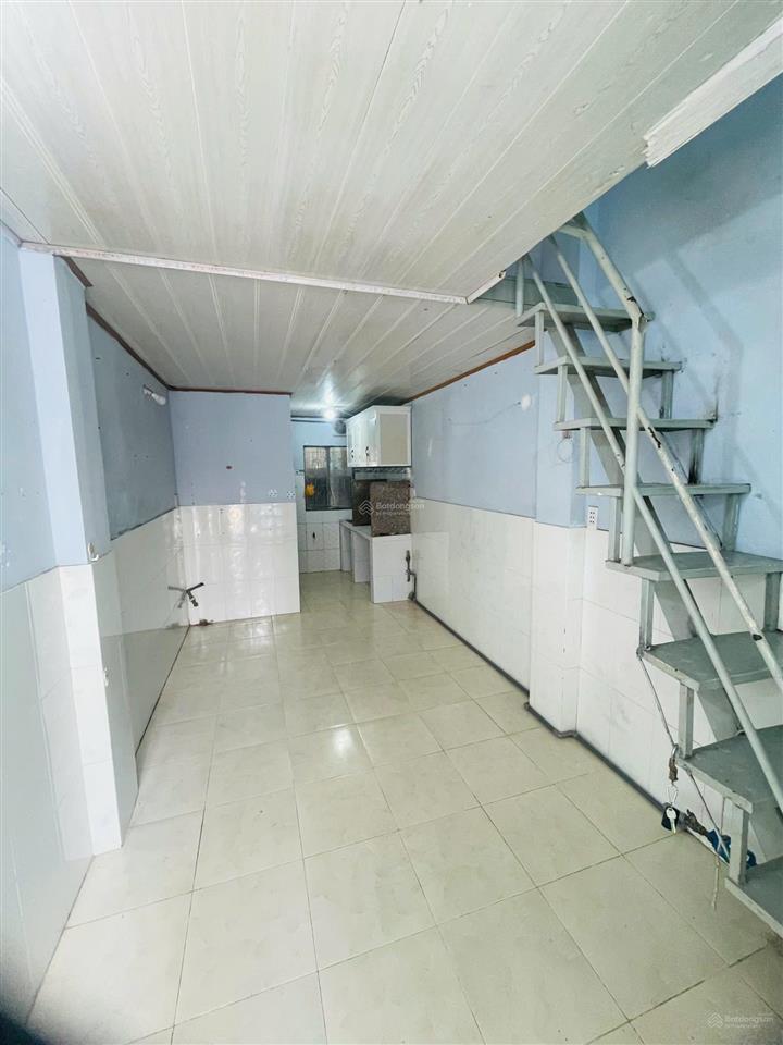 Nhà nhỏ phù hợp cặp vợ chồng ở đường thông 385 ra man thiện
