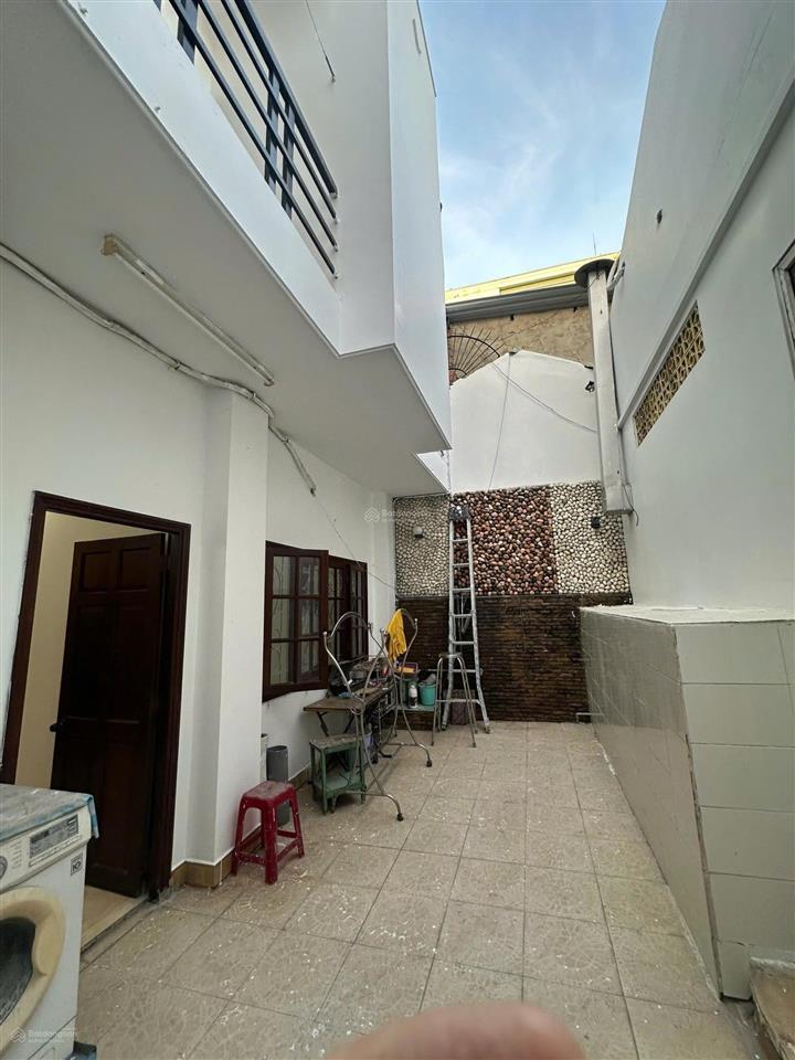 2 mặt tiền trước sau đường lê văn việt siêu đẹp