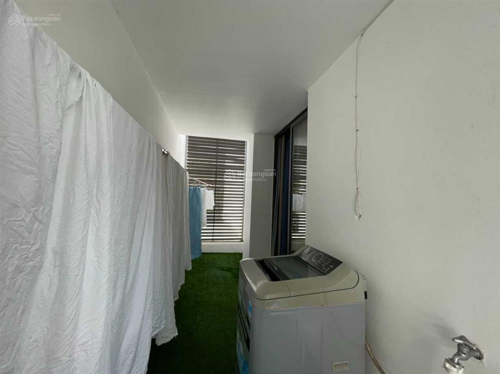 Chủ đi định cư, cần bán gấp duy nhất 1 căn oce dưới giá thị trường 20%. full nội thất  0912 712 ***