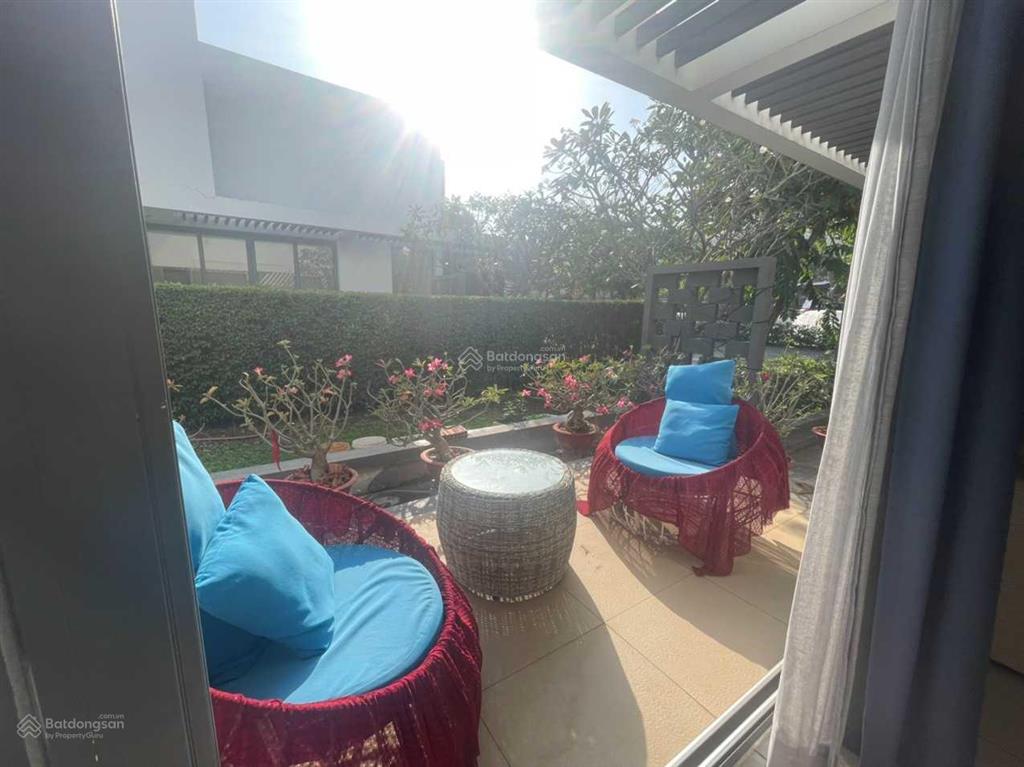 Chủ đi định cư, cần bán gấp duy nhất 1 căn oce dưới giá thị trường 20%. full nội thất  0912 712 ***