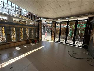 Vị trí vàng  nhanh là còn ạ  lô góc 2 mặt tiền không có căn thứ 2