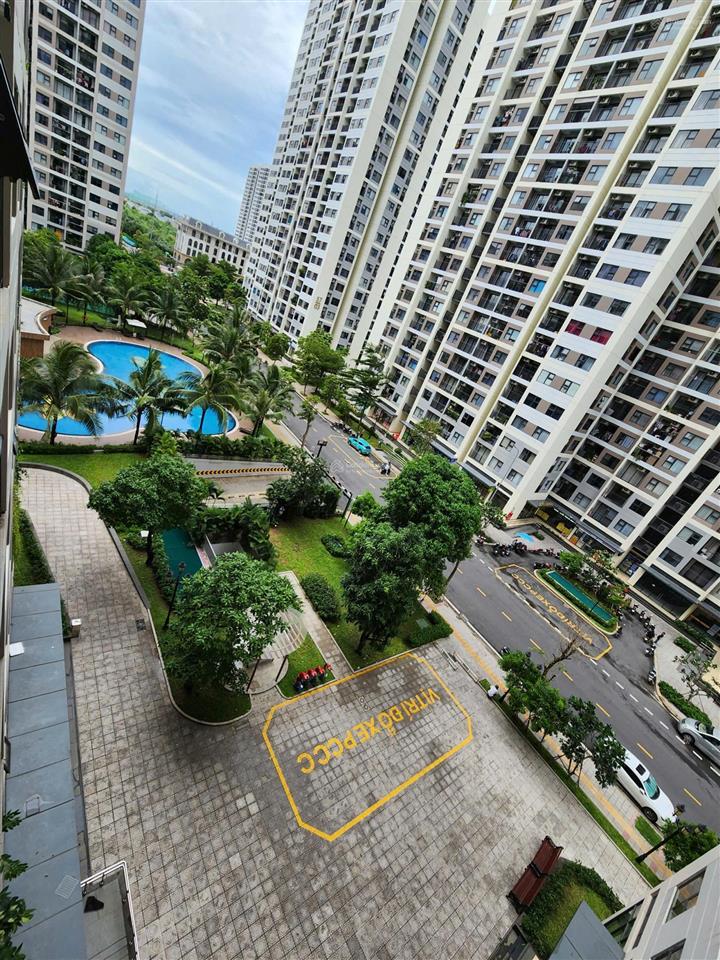 Căn studio s8.01 vinhomes grand park  giá chỉ 1.97 tỷ  view đẹp, sổ sẵn!