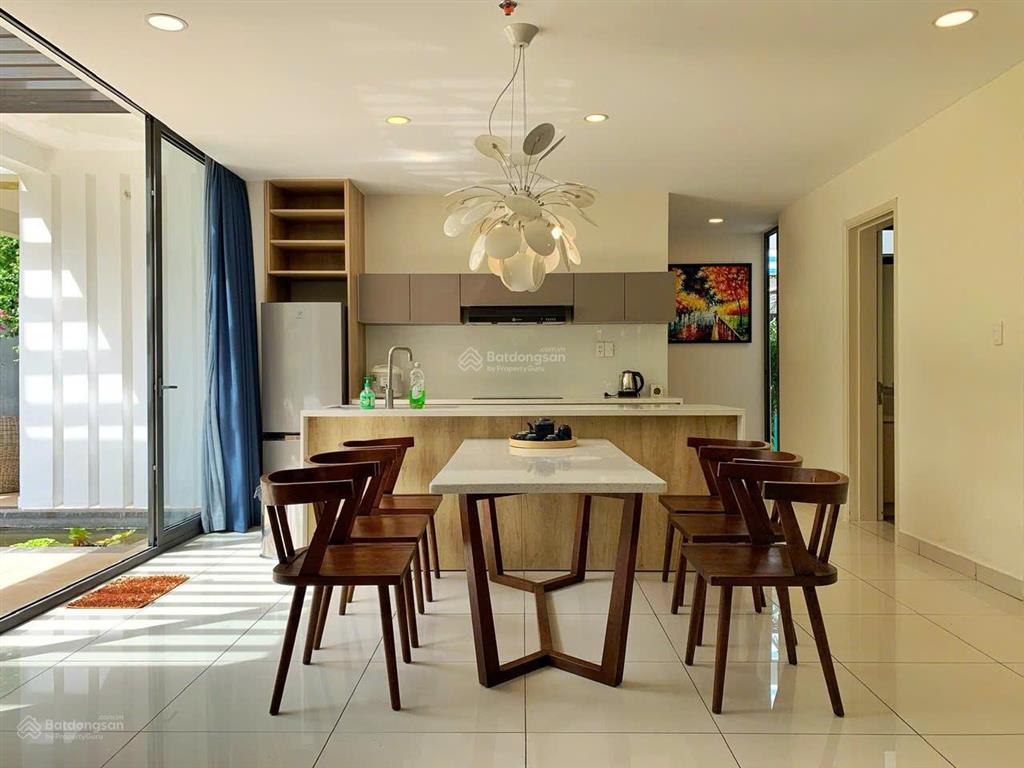 Chủ đi định cư, cần bán gấp duy nhất 1 căn góc 2 mặt tiền 375m2 dưới giá thị trường 30%