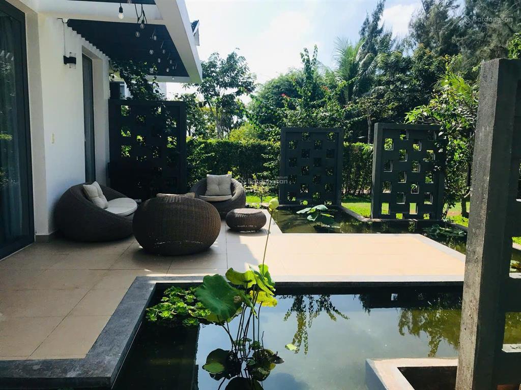 Chủ đi định cư, cần bán gấp duy nhất 1 căn góc 2 mặt tiền 375m2 dưới giá thị trường 30%