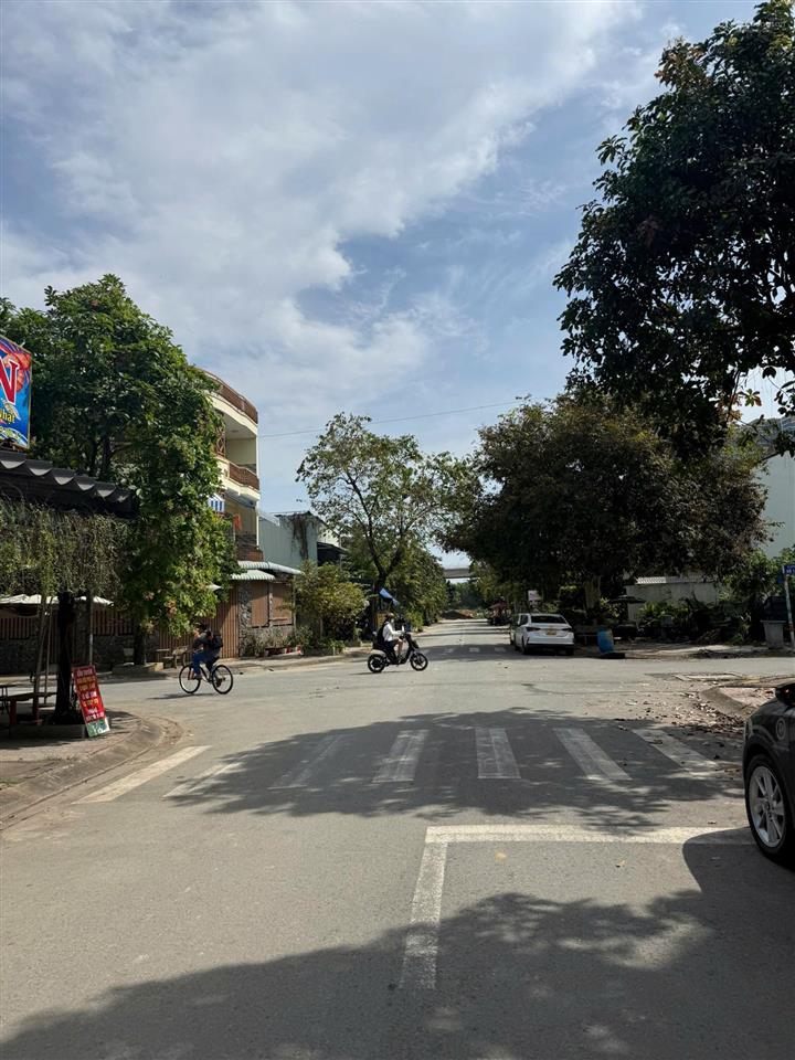 Cho thuê đất kinh doanh  gần góc 11a giao 4a  đường 16m  giá chỉ 7,5 triệu/tháng