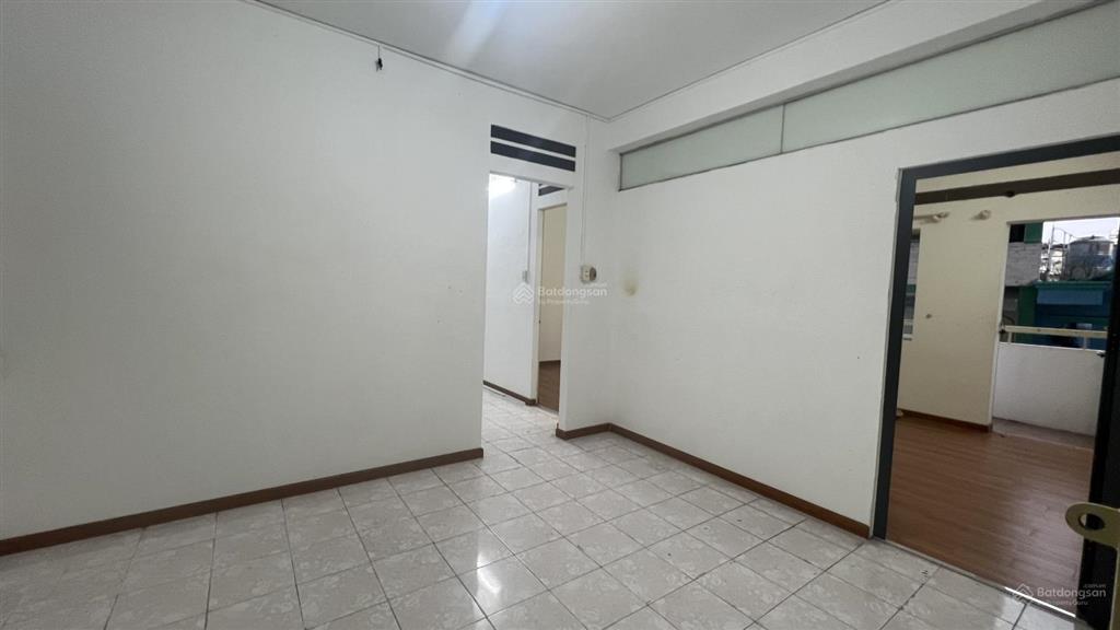 Cho thuê căn hộ a4 phan xích long 60m 2pn 1wc bancon nhà trống 10tr7