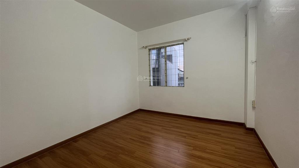 Cho thuê căn hộ a4 phan xích long 60m 2pn 1wc bancon nhà trống 10tr7
