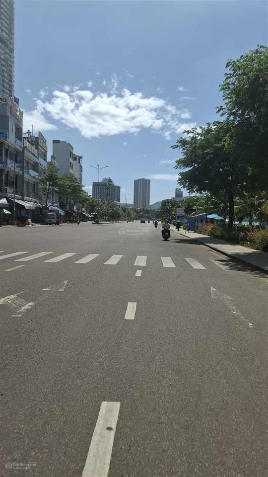 Cần bán đất víp dt 420m2 cách biển 300m đường 31 tháng 3  gần ngã tư tăng bạt hổ tp. quy nhơn