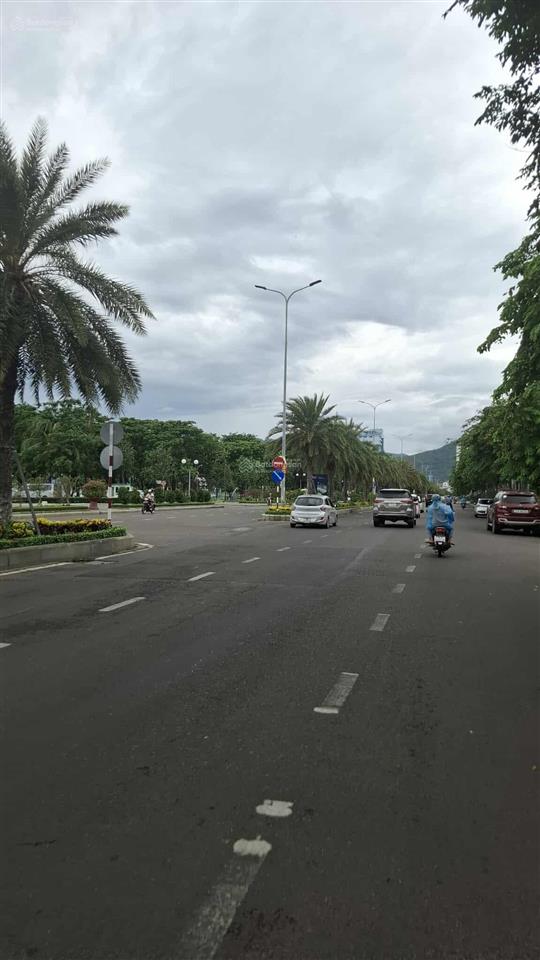 Bán đất lô góc 2 mặt tiền 1052m cách đường an dương vương 50m,cách mặt biển 50m