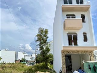 Bán lô đất đường b1 rộng 16m kđt vcn phước long 1 giá rẻ 65tr/m2, cạnh chung cư ct2 vành đai 2