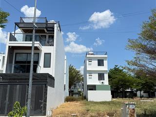 Bán nhanh lô đất đường số 35 rộng 27m kđt mỹ gia giá rẻ nhất thị trường 47.5tr/m2 bao tiền ép cọc