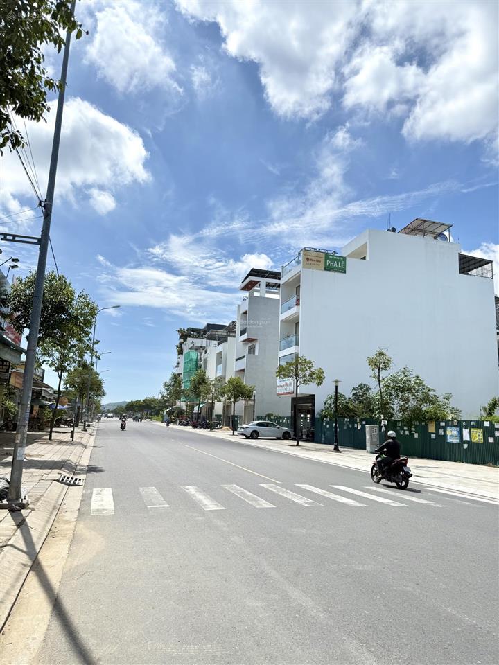 Hàng hiếm bán lô góc đường số 4 thích quảng đức và b4 khu đô thị vcn phước long 1 giá 145tr/m2