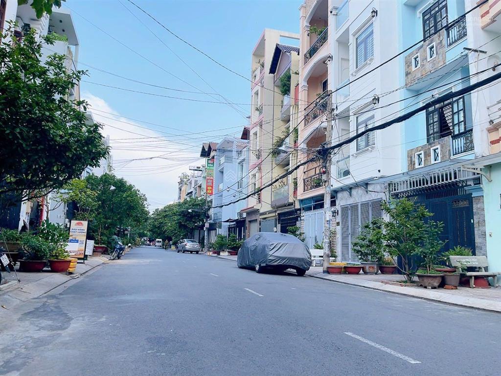 Hẻm nhựa 8m có lề khu vip 368 tân sơn nhì. dt 8x16m, vuông đẹp, cấp 4 tiện xây mới