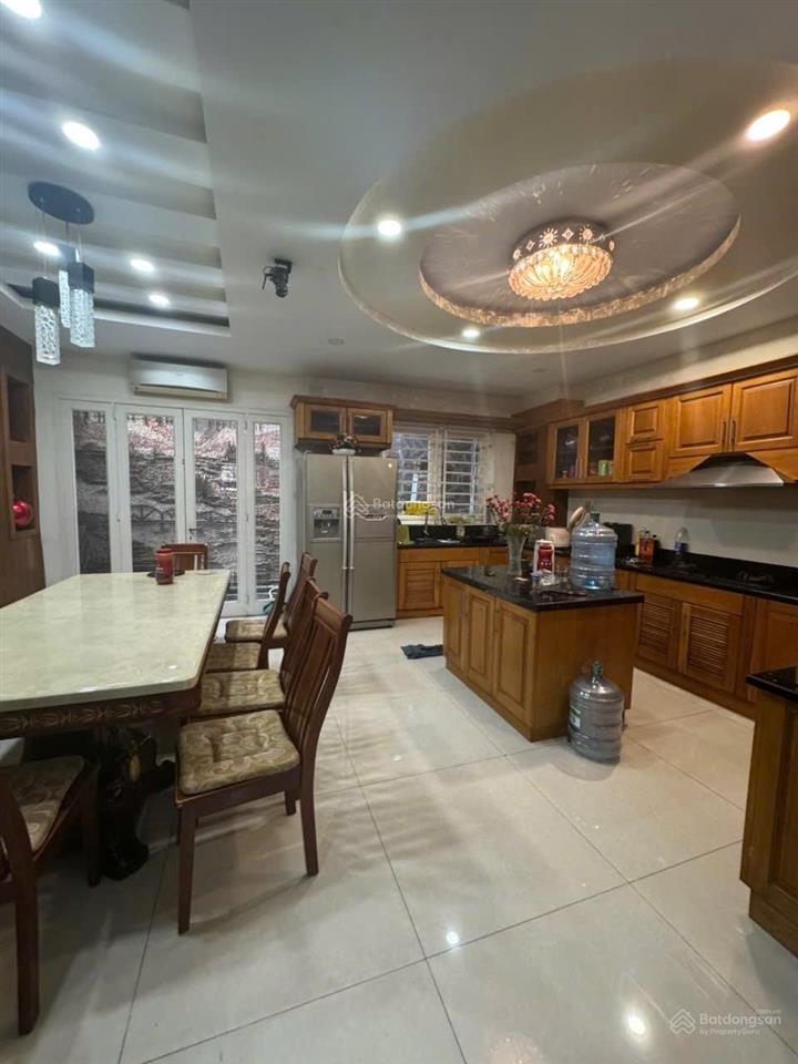Hẻm nhựa 10m gò dầu ngay ngã 4 tân sơn nhì 6x18m, vuông đẹp, nhà 4 tầng mới, nội thất cao cấp