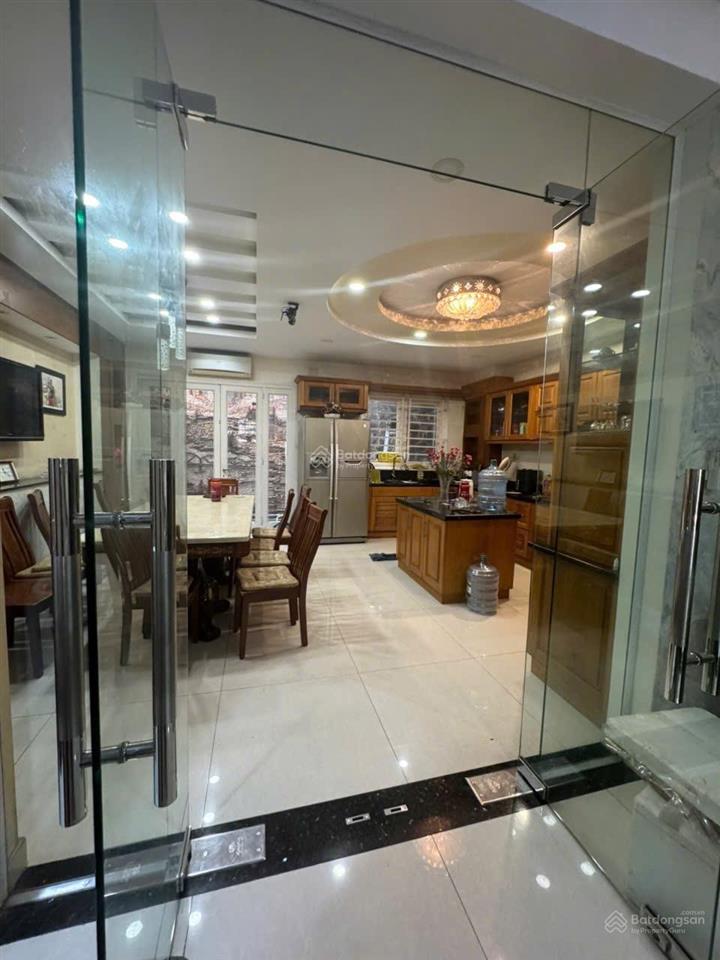 Hẻm nhựa 10m gò dầu ngay ngã 4 tân sơn nhì 6x18m, vuông đẹp, nhà 4 tầng mới, nội thất cao cấp