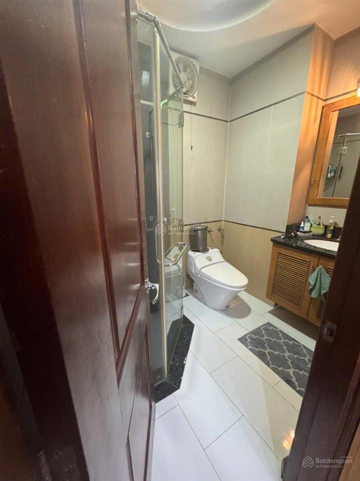 Hẻm nhựa 10m gò dầu ngay ngã 4 tân sơn nhì 6x18m, vuông đẹp, nhà 4 tầng mới, nội thất cao cấp