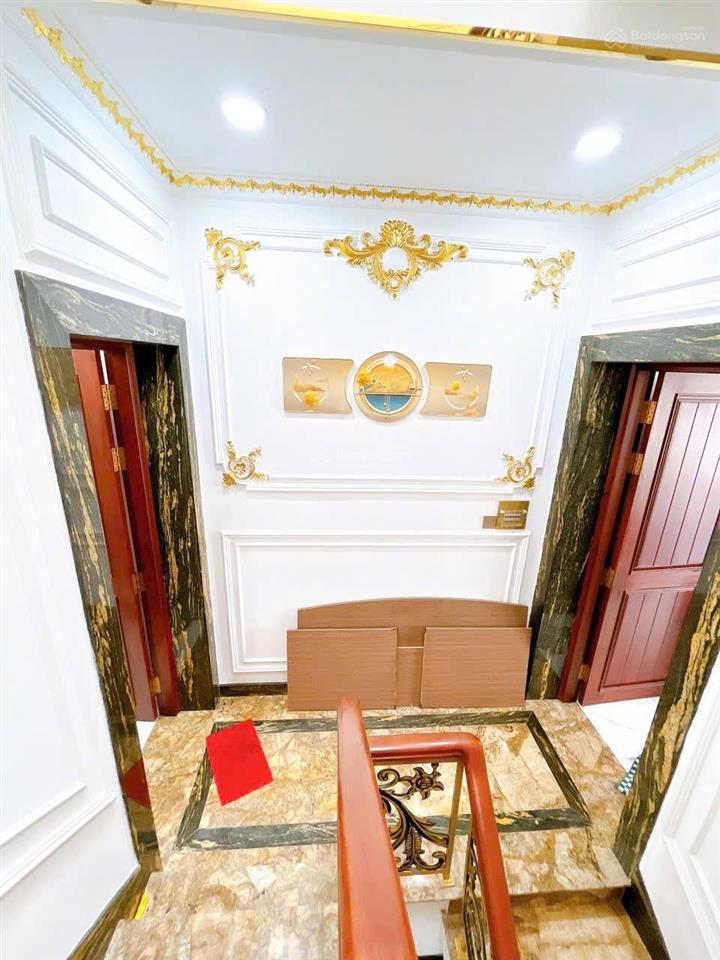 Khu vip hẻm 8m có công viên nội bộ phường tân sơn nhì 4x18m, nhà 1 trệt 2 lầu, sân thượng mới đẹp