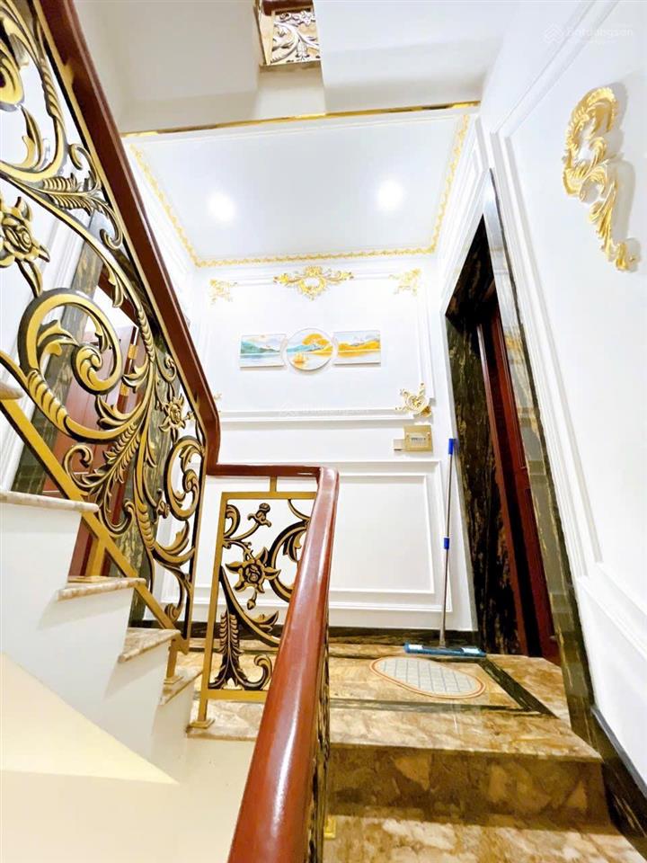 Khu vip hẻm 8m có công viên nội bộ phường tân sơn nhì 4x18m, nhà 1 trệt 2 lầu, sân thượng mới đẹp