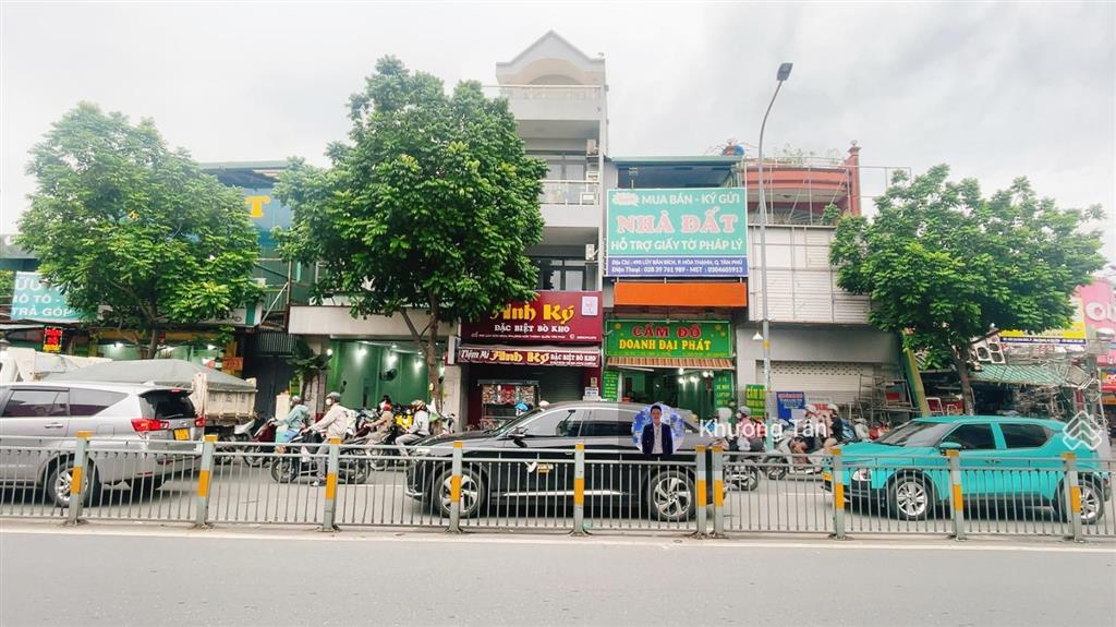 Chính chủ bán nhà mặt tiền đường luỹ bán bích đoạn đẹp gần đường độc lập. dt 4x30m, nhà 4 tầng