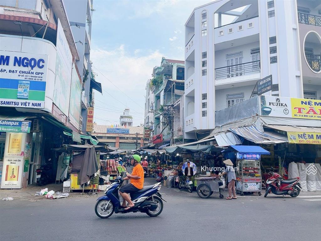 Mặt tiền độc lập 7.5x19m, 1 lầu đang có hđ thuê 35tr/th. vị trí đẹp, sầm uất, gần ngã 3 tân sơn nhì