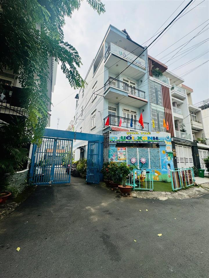 Gò dầu hẻm nhựa 8m có lề rộng, đối diện công viên nội bộ. dt 4.5x17m, vuông, nhà 4 tầng còn mới