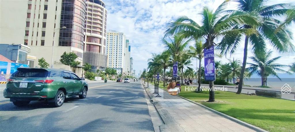 Bán 300m2 đất mặt tiền biển đường trường sa ngay lối xuống biển ngang 15m giá chỉ 31 tỷ khu tân trà