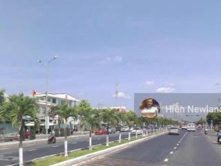 Bán lô đất 128.5m2 ngang 6,8m tặng nhà 2t, mặt tiền đường ngũ hành sơn gần phan tứ gần đh kinh tế