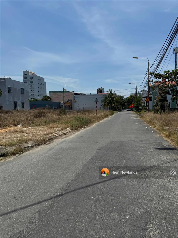 Bán lô góc 280,6m2 ngang 14m 2 mặt tiền đường nguyễn phạm tuân  đông hải 6 sát bãi biển tân trà