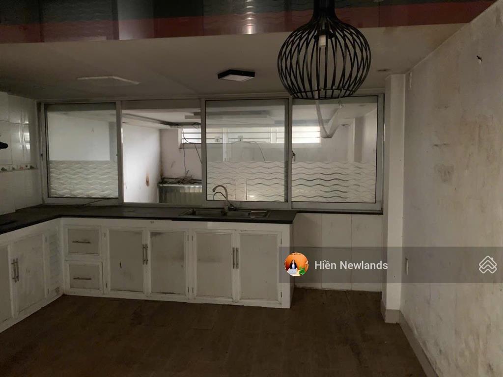 Giảm gần 1 tỷ cần bán nhanh nhà 2 tầng 80m 2 mặt tiền đường nguyễn duy hiệu sát ngô quyền gần biển