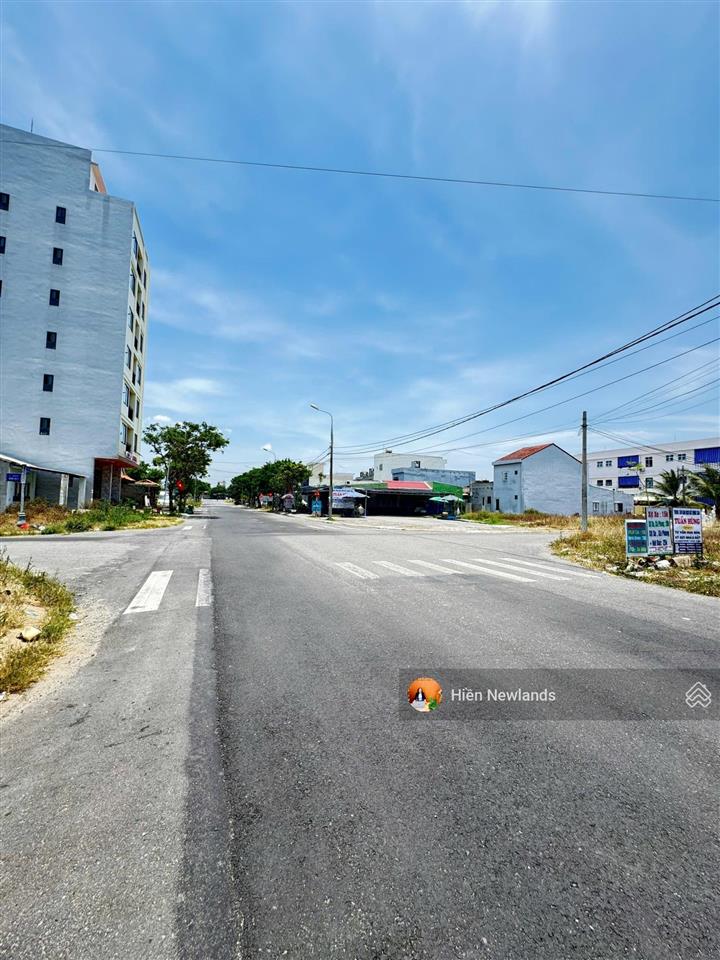 Bán 3 lô đất mặt tiền nguyễn thần hiến, dt khủng 300m2  trục thông bãi tắm non nước  ngang 15m