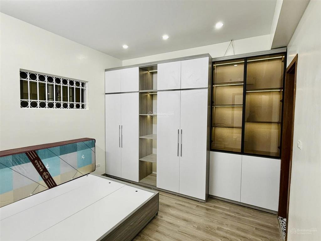 Chung cư ba hàng, 85m2, 3pn, 2wc, 282 lĩnh nam, full nội thất, 5.85 tỷ