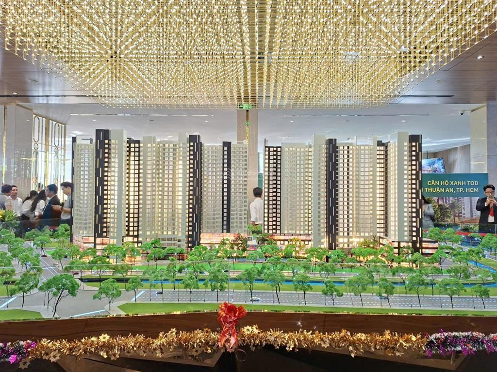 The emerald garden view căn hộ 2pn 67m2 mặt tiền đường nguyễn chí thanh, giá chỉ từ 35 triệu/m²