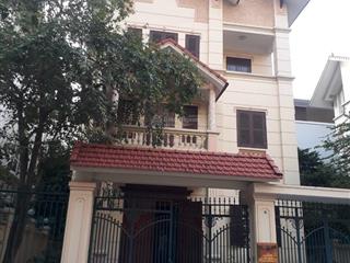 Cho thuê biệt thự đường nguyễn huy tưởng,đất 160m xây dựng 100m * 4 tầng,chia phòng,giá 40 triệu