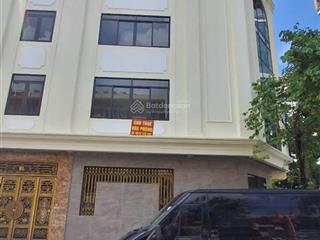 Cho thuê nhà khu đô thị trung văn vinaconex 3,diện tích 125m * 4 tầng,có thang máy,giá 45 triệu