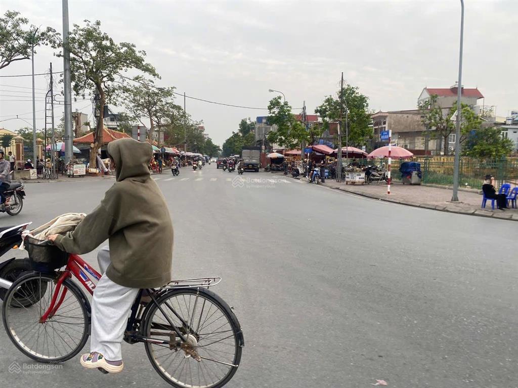 Bán đất tặng nhà 1 tầng mặt đường nguyễn lương bằng, kiến an  ngay chợ gò công