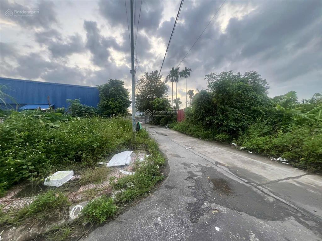 Nhà 2 tầng mặt đường trần nhân tông  107m2 ngang 4,5m