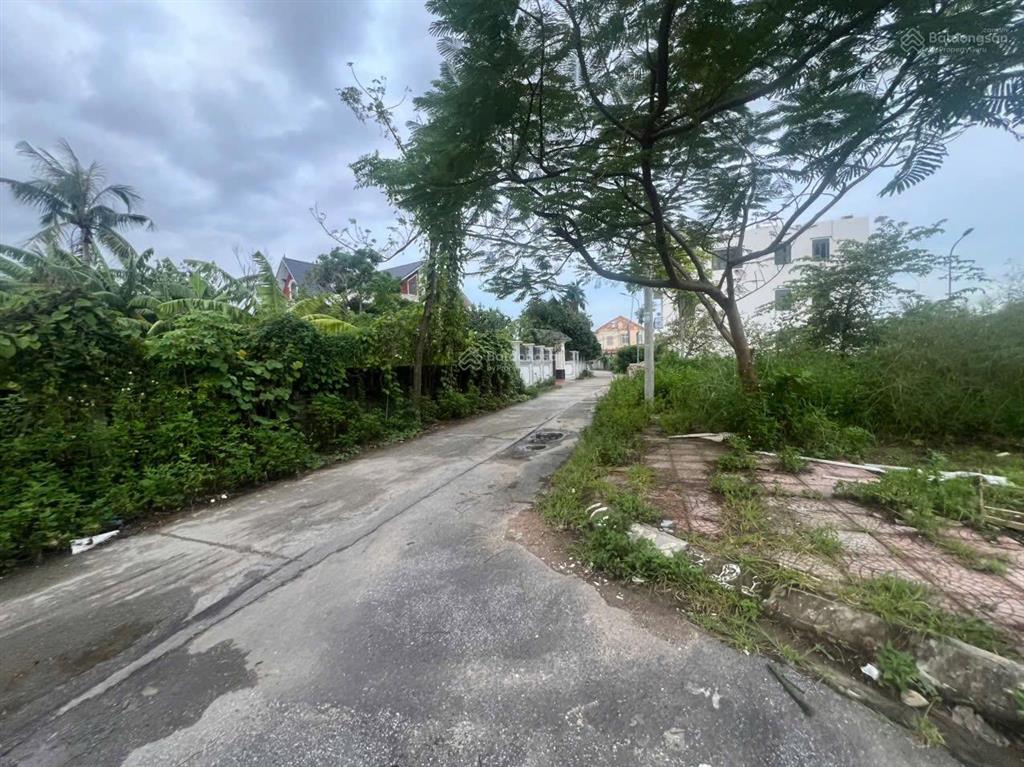 Nhà 2 tầng mặt đường trần nhân tông  107m2 ngang 4,5m