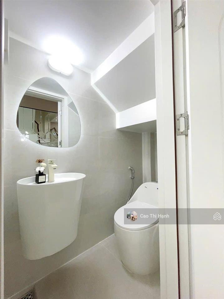 Nhà 3 mặt đường phương khê  63m2  vị trí đẹp