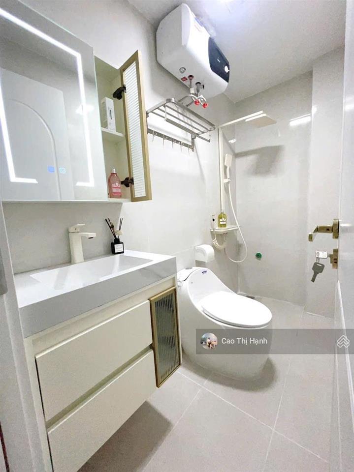 Nhà 3 mặt đường phương khê  63m2  vị trí đẹp