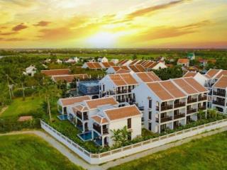 Chuyển nhượng resort khách sạn 108 phòng chuẩn 4 sao hội an. 1 hecta dòng tiền 30 tỷ/ năm