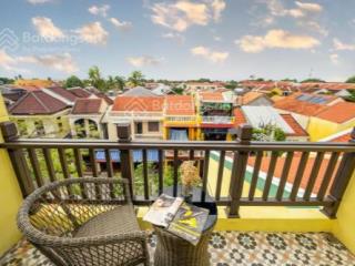 Bán khách sạn 2 mặt tiền trung tâm phố cổ hội an 30 phòng giá ib tỷ đang cho thuê 200tr/ tháng