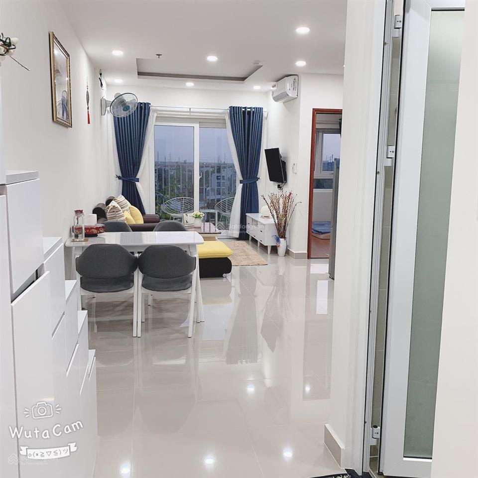 Có sổ sẵn bán căn hộ phú gia 75m2, 2pn 2wc giá 2.350 tỷ có nội thất view đẹp