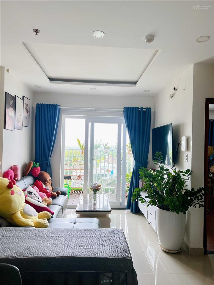 Chính chủ bán căn 77.6m2, 2pn 2wc giá 2.4 tỷ tặng nt nh cho vay 1.4 tỷ. xem nhà