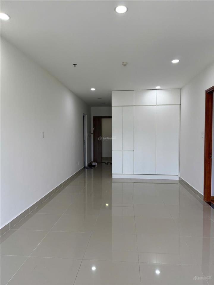 Cho thuê căn hộ orchid park 2pn  2wc có một số nội thất giá 6.5tr/th và căn full nội thất 7.5tr/th