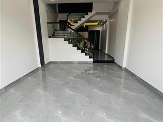 4 tầng đẹp đường 8m ô tô để cửa  chợ vĩnh khê  gần hoàng huy an đồng