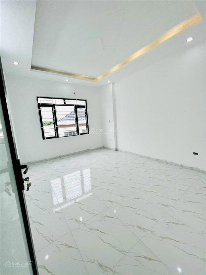 Nhà đẹp 3 tầng đường 6m ô tô quay đầu, hoàng mai, đồng thái  an dương