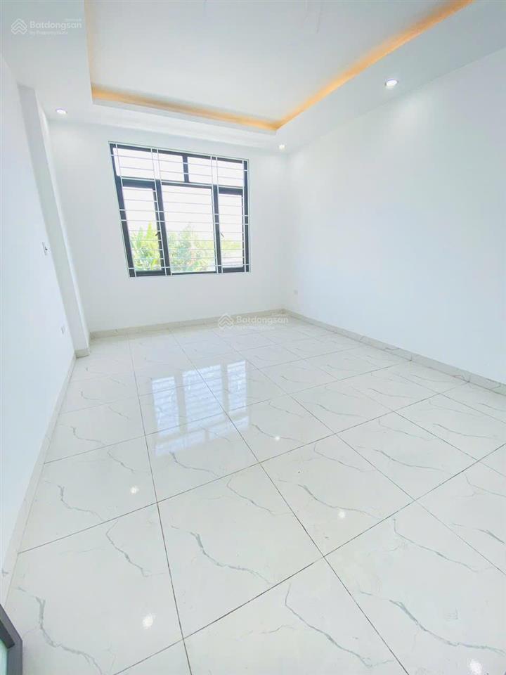 Nhà đẹp 3 tầng đường 6m ô tô quay đầu, hoàng mai, đồng thái  an dương