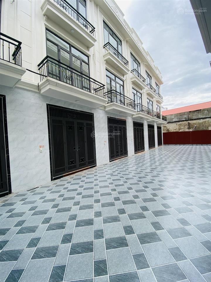 Nhà đẹp 3 tầng đường 6m ô tô quay đầu, hoàng mai, đồng thái  an dương